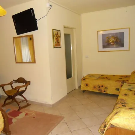 Il Girasole 3*